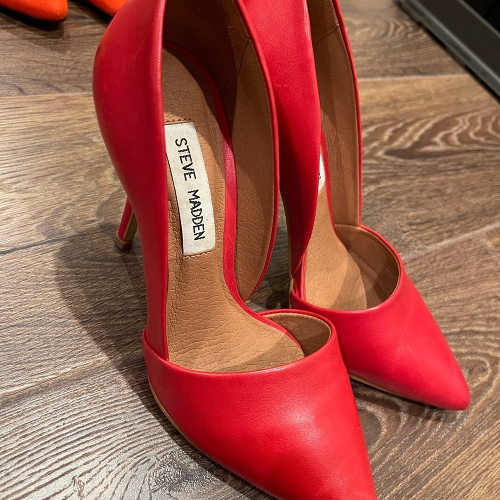 Steve Madden Frenzy Leather Pump
